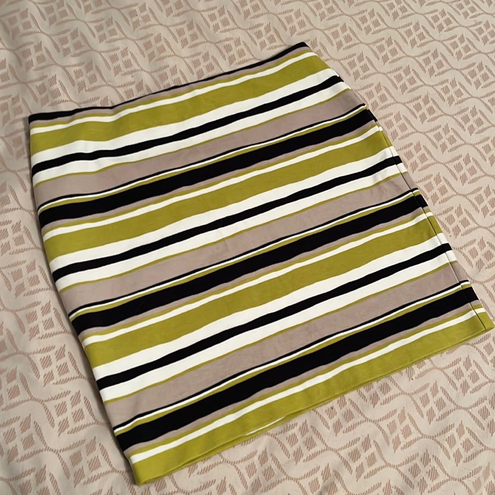 Ann Taylor petite midi skirt, Sz 12